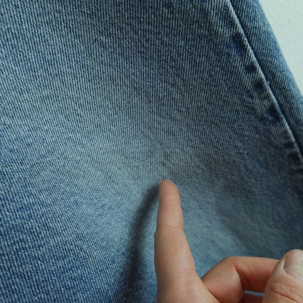 Levis levis 517
